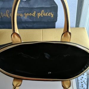 Tahari Bags - Tahari Hand Bag Tahari Bags - Tahari Hand Bag